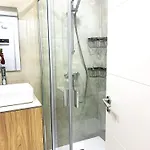 Great Location אדחה